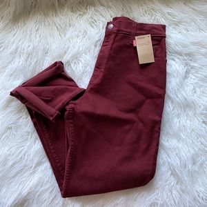 NWT Levi stretch high waist tapered jeans 12